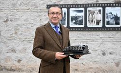 Bülent Ecevit'in 70 yıllık daktilosu, Ulucanlar Cezaevi Müzesi'nde