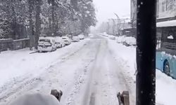 Çermik'te karla mücadele devam ediyor