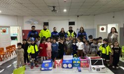 Cizre'de minik öğrenciler polislik mesleğini tanıdı