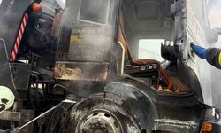 D100 çekicide çıkan yangını itfaiye söndürdü