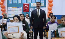 Depremin ardından 224 yeni okulun inşa edildiği Hatay'da 374 bin öğrenci karne heyecanı yaşadı