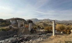 Diyarbakır'da viyadük inşaatında 4 işçinin ölümüne ilişkin bilirkişi raporu tamamlandı: Aşırı yüklenme ve yetersiz iskele bağlantısı ayrıntısı