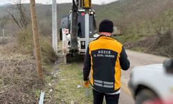 Düzce'de grup yollarında tabela çalışmaları sürüyor