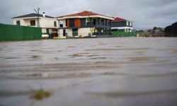 Edirne'de milyonluk villalar sular altında kaldı