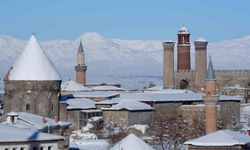 Erzurum merkezde okullara kar tatili