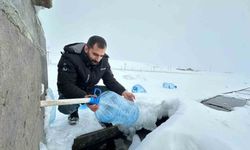 Erzurum'da su hatları dondu, vatandaşlar çeşmelerden bidonlarla su taşıdı