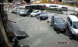 Esenler'de İETT otobüsü park halindeki araçlara çarptı