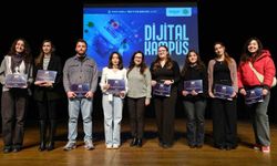 Fikirler üretime, emekler başarıya dönüştü: Dijital Kampüs'te yetişen 235 genç sertifikalarını aldı