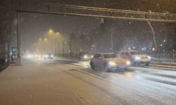 İstanbul yeni yıla kar yağışı ile girdi