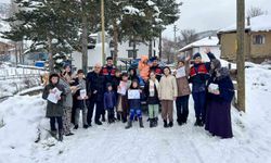 Karnelerini jandarma ekipleri ulaştırdı