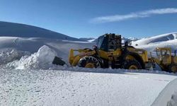 Malatya Büyükşehir Belediyesinin karla mücadele çalışmaları devam ediyor