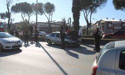 Minibüs ile otomobil çarpıştı: 1 yaralı