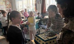 Özel Harekat polislerinden şehit kızına doğum günü sürprizi