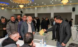 Pınarbaşı Esnaf Odası'nda üyeler Bedir'i seçti