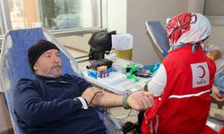 Selçuklu Belediyesi personeli ve vatandaşlardan kan bağışı kampanyasına destek