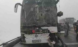 Sivas'ta sis zincirleme kazaya neden oldu: 7 yaralı