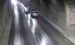 Sollamaya çalıştığı otomobilin önüne düştü, ezilmekten son anda kurtuldu