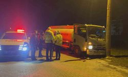 Sürüyü ezmemek için manevra yapınca beton direğe çarptı