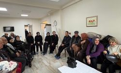 Tavşanlı 15 Temmuz Fen lisesinden huzurevine ziyaret