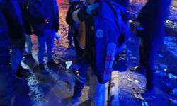 Van'da otomobil takla attı: 2 yaralı