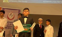 Afyonkarahisarlı 11 yaşındaki hafızlık öğrencisi yarışmada birinci oldu