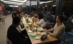 Ahlat'ta iftar sonrası cam fanus boyama etkinliği