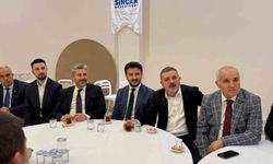 AK Parti Sincan Teşkilatı üyeleri iftarda buluştu