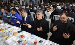 Akdeniz'de birlik sofrası: Kaymakam Şener personelle iftar yaptı