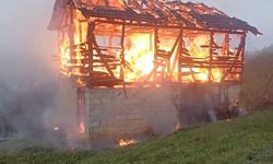 Alev topuna dönen ardiye kullanılamaz hale geldi