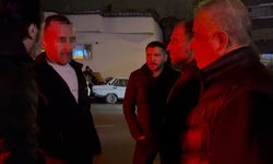 Alkollü sürücü ortalığı karıştırdı: Vatandaşı polis sandı, araç sahiplerini teselli etti