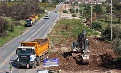 Aydın Büyükşehir, Akbük'te yol yenileme çalışmalarını sürdürüyor