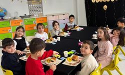 Aydıntepe'de anaokulu öğrencilerine tekne orucuyla Ramazan anlatıldı