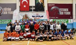 Badminton Yıldızlar Grup Müsabakaları sona erdi
