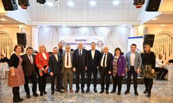 Başkan Ahmet Akın, İstanbul'daki Balıkesirliler ile kucaklaştı