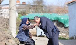 Başkan Balaban Yuntdağı'nda vatandaşlarla bayramlaştı