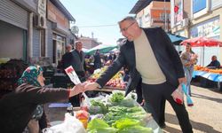 Başkan Güler'den kadınlara çiçekli jest