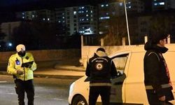 Bayburt polisi huzur ve güven için denetimlerini sürdürüyor