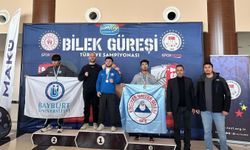 BEUN'lu Dünya Şampiyonu İsmail Hacı Bekar'dan çifte altın madalya