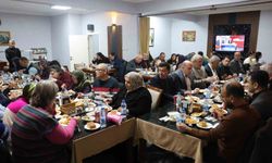 Beyazay ailesi iftarda bir araya geldi