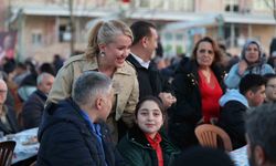 Binlerce kişi Merkezefendi Belediyesinin gönül sofrasında buluştu