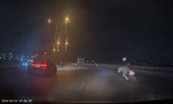 Bursa'da motosiklet kazası kamerada : Sürücü yola böyle savruldu