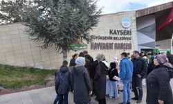 Büyükşehirin hayvanat bahçesi bayramda doldu taştı