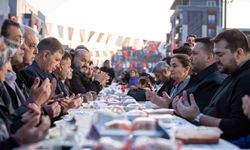 Çamdibi'nde binlerce kişilik iftar sofrası
