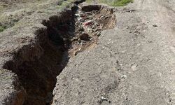 Çameli Belediyesi yol bakım çalışmalarına hız kesmeden devam ediyor