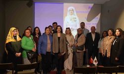 Çanakkale'de 'Savaşın Gölgesinde Kadın' Paneli Düzenlendi