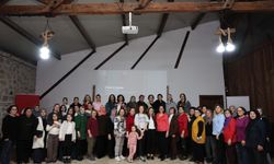 Çivril Belediyesi, 8 Mart Dünya Kadınlar Günü'nde kadın dayanışmasını büyüten anlamlı bir etkinliğe imza attı