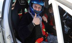 Dimili kadınlardan copilot deneyimi