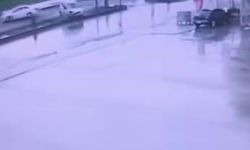 Diyarbakır'da trafik kazası güvenlik kamerasına yansıdı