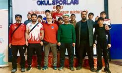 Elazığlı küçük güreşçilerden büyük başarı