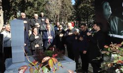 Emre Saltık, vefatının 9. yıl dönümünde kabri başında anıldı